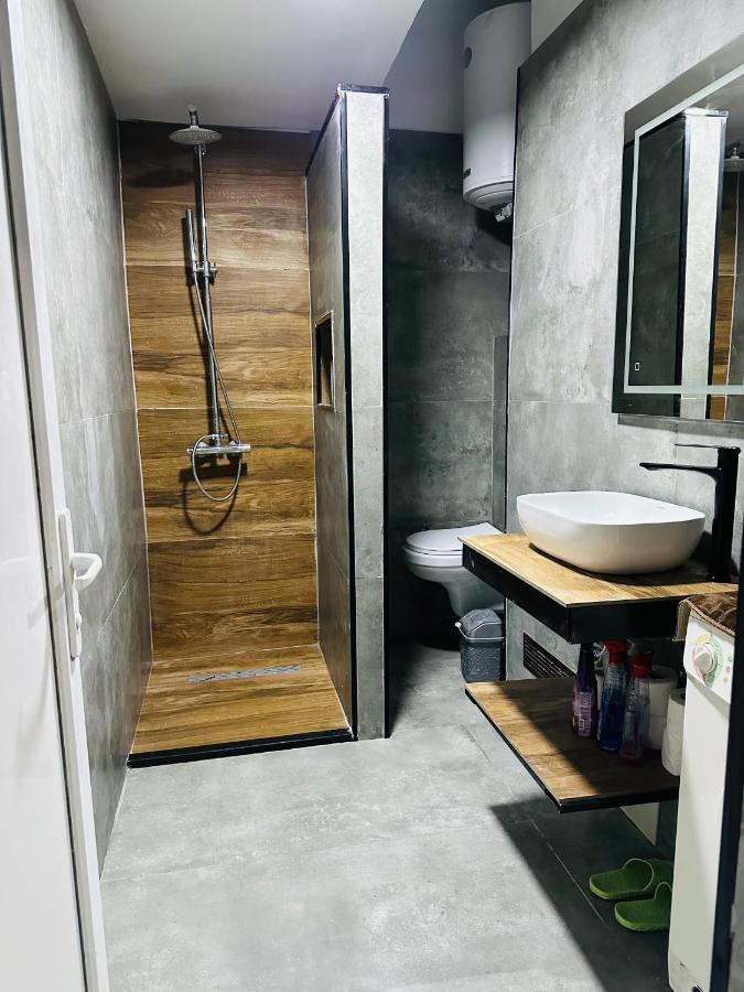 Sa Apartment Gjilan Ngoại thất bức ảnh